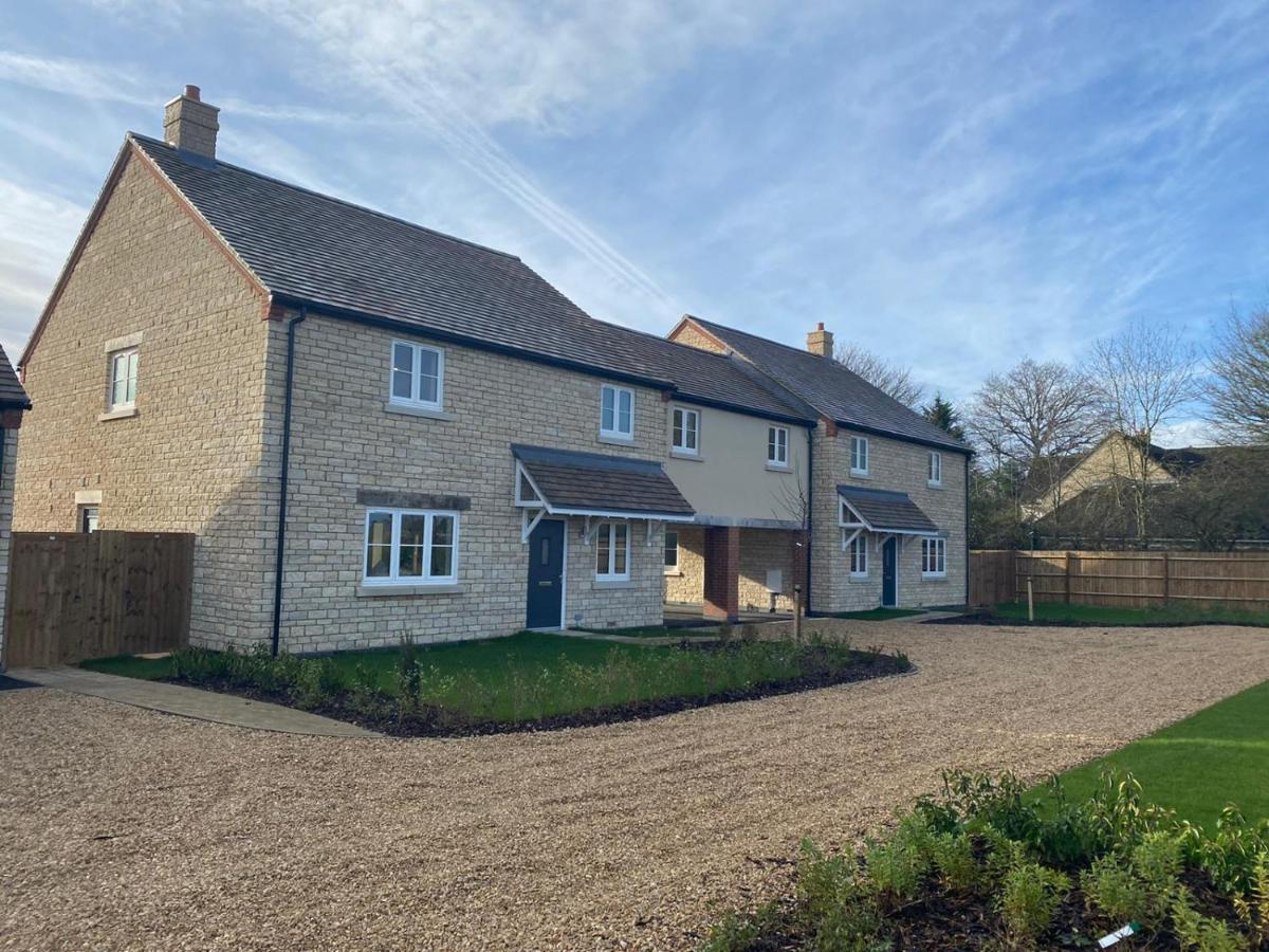 4 Freelands Gate, Witney, Oxfordshire Villa Exterior photo